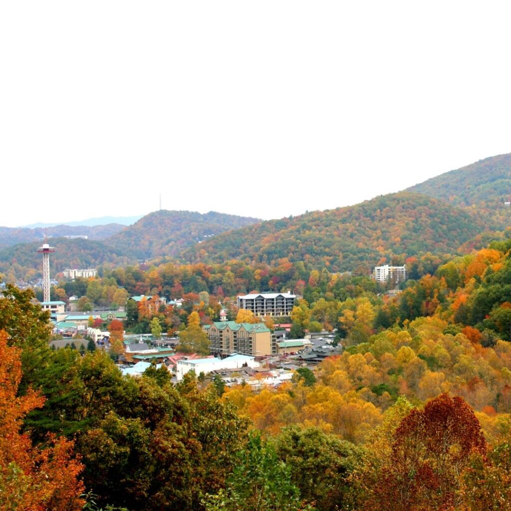 Gatlinburg / Pigeon Forge, TN - Smoky Mtns Obsessed